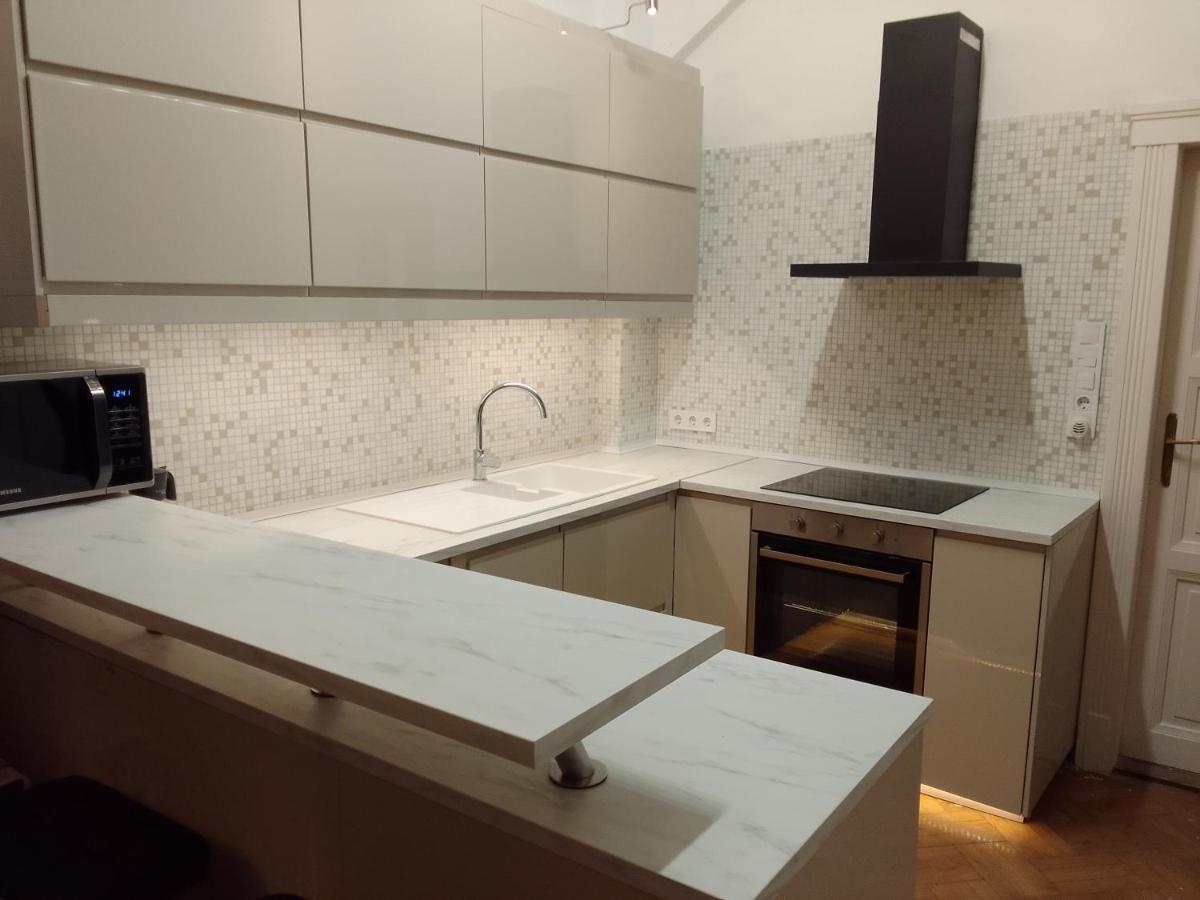 Modern Lux Parkside Apartment- Garden View Budapest Exterior foto